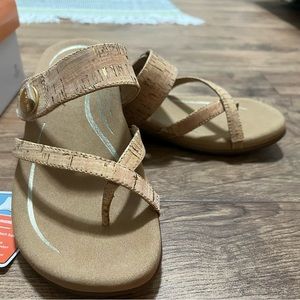Aetrex Izzy Adjustable Slide Sandal Cork size 7 (37) NEW